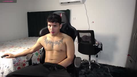  Lei  online show from December 31, 2024, 10:34 pm