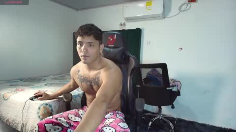  Lei  online show from February 2, 2025, 6:31 pm