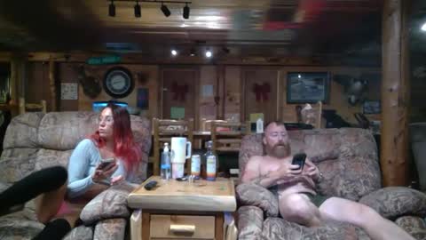 Snapshot of leia_jo chatting on June 14, 2026, 10:34 pm Bear online show from June 14, 2026, 10:34 pm