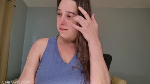 Leia Swift online show from December 30, 2024, 3:46 pm