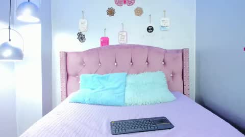 LEIGH ANGELS online show from March 4, 2025, 8:38 pm