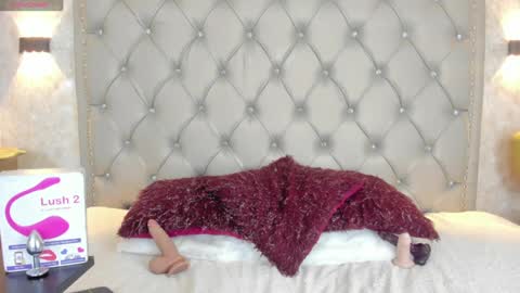 LEIGH ANGELS online show from March 6, 2025, 1:05 am