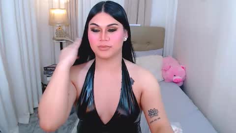 Cailey online show from December 2, 2025, 2:39 am