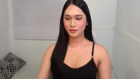 Snapshot of leighs_celine chatting on February 20, 2026, 4:51 pm leighs_celine online show from February 20, 2026, 4:51 pm