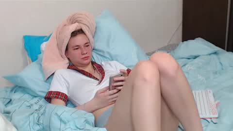 leila_bambi online show from February 13, 2025, 10:43 pm