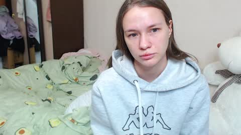 leila_bambi_ online show from January 21, 2025, 3:37 am