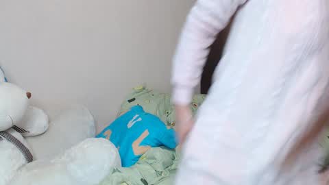 leila_bambi_ online show from January 24, 2025, 7:18 pm