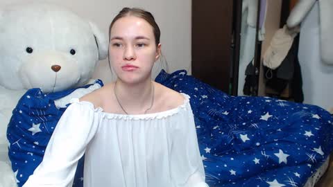 leila_bambi_ online show from January 28, 2025, 4:39 am