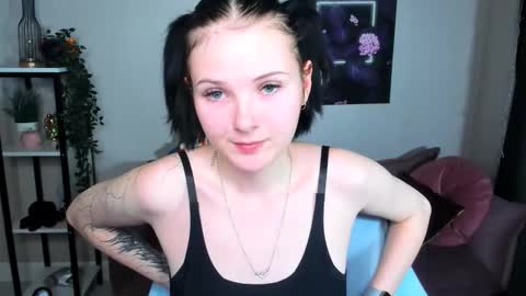 Leila online show from November 21, 2025, 5:39 am