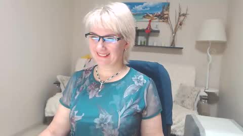 Leila Kinky online show from December 4, 2024, 5:05 am