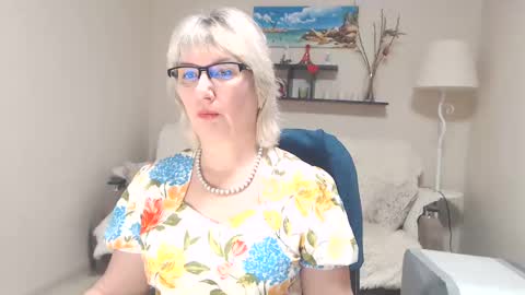 Leila Kinky online show from February 25, 2025, 5:52 am