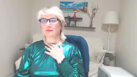 Leila Kinky online show from March 6, 2025, 2:29 pm