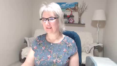 Leila Kinky online show from March 8, 2026, 10:41 am