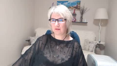 Leila Kinky online show from April 15, 2026, 11:06 am