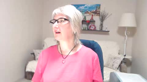 Leila Kinky online show from May 15, 2026, 3:02 am
