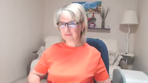 Snapshot of leilamays chatting on July 22, 2026, 7:44 am Leila Kinky online show from July 22, 2026, 7:44 am