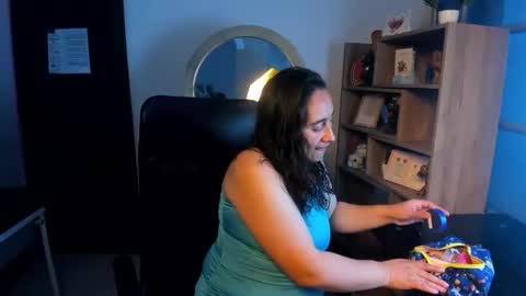 Leila online show from June 2, 2026, 11:34 am