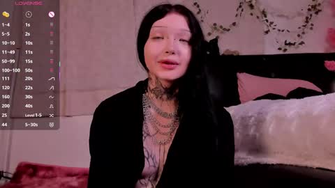 Snapshot of lein_bone chatting on October 10, 2025, 9:14 pm Lein online show from October 10, 2025, 9:14 pm