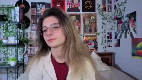 Alexandria online show from October 16, 2025, 6:42 pm