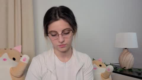 Alexandria online show from October 19, 2025, 7:14 pm