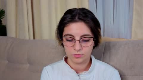 Alexandria online show from November 6, 2025, 6:42 pm