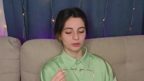 Alexandria online show from November 14, 2025, 4:17 pm