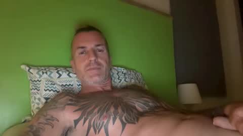 lelehot1 online show from February 18, 2026, 4:19 am