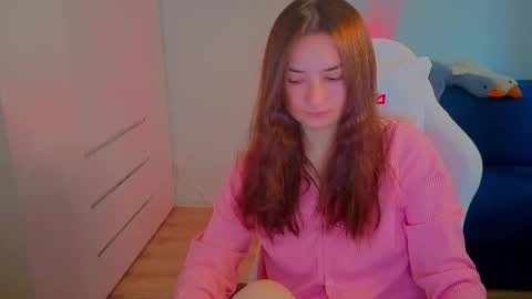 Lelia online show from October 6, 2025, 12:24 pm