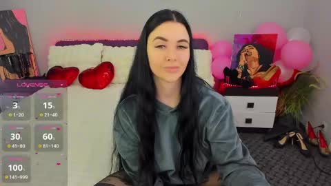 LellitClark online show from April 21, 2026, 1:42 am