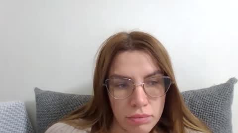 lena6122000 online show from October 13, 2025, 11:32 am