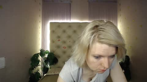 Lena online show from December 24, 2024, 4:00 am