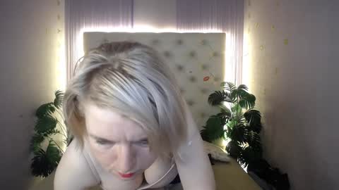 Lena online show from January 12, 2025, 7:00 am