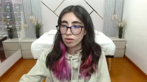 Lena online show from September 20, 2025, 8:43 pm