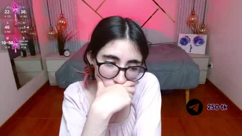 Lena online show from May 1, 2026, 8:35 pm