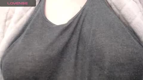 lenagolden online show from January 29, 2025, 6:07 pm