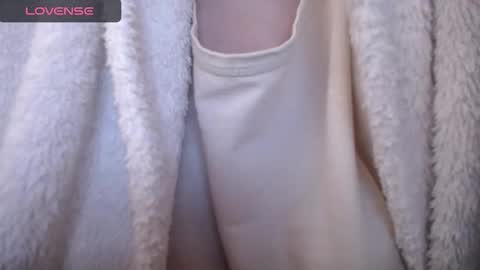 lenagolden online show from October 24, 2025, 10:00 am