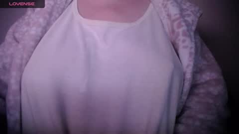 lenagolden online show from January 14, 2026, 12:38 am