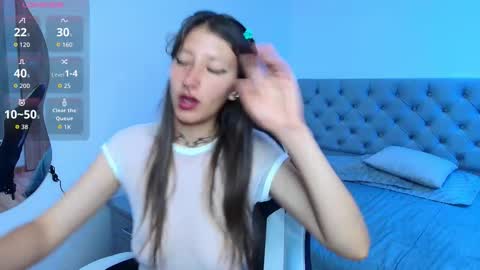 Snapshot of lenna__black chatting on December 1, 2025, 5:01 am Lenna online show from December 1, 2025, 5:01 am