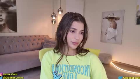 Snapshot of lenna_godess chatting on June 1, 2026, 6:48 am Lenna Goddess online show from June 1, 2026, 6:48 am