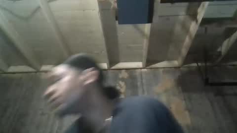 leo199984 online show from November 8, 2025, 5:12 pm