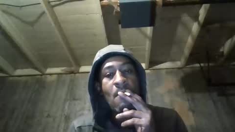 leo199984 online show from November 11, 2025, 5:57 pm