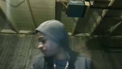 leo199984 online show from April 25, 2026, 4:15 am