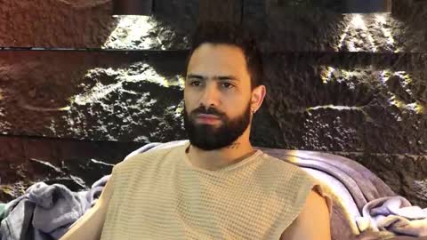 Leo  Diaz online show from September 20, 2025, 12:55 am