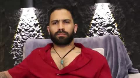 Leo  Diaz online show from December 15, 2025, 2:27 am