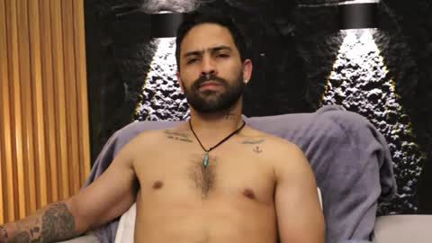 Leo  Diaz online show from February 3, 2026, 6:22 am