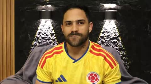 Leo  Diaz online show from April 21, 2026, 11:51 pm