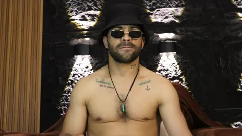 Leo  Diaz online show from May 15, 2026, 11:34 pm