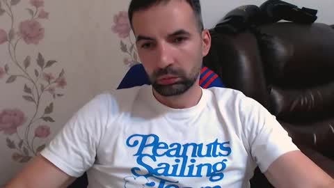 Snapshot of leo_gianni chatting on June 11, 2026, 12:14 pm Leo Gianni online show from June 11, 2026, 12:14 pm