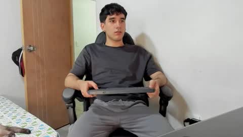 Leo Jones online show from December 2, 2024, 10:12 pm