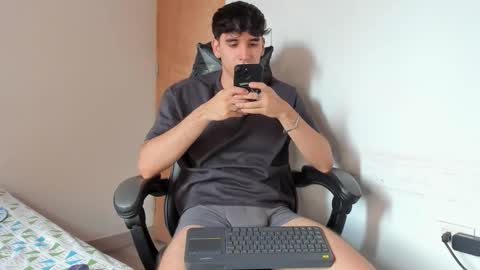 Leo Jones online show from September 12, 2025, 4:40 pm